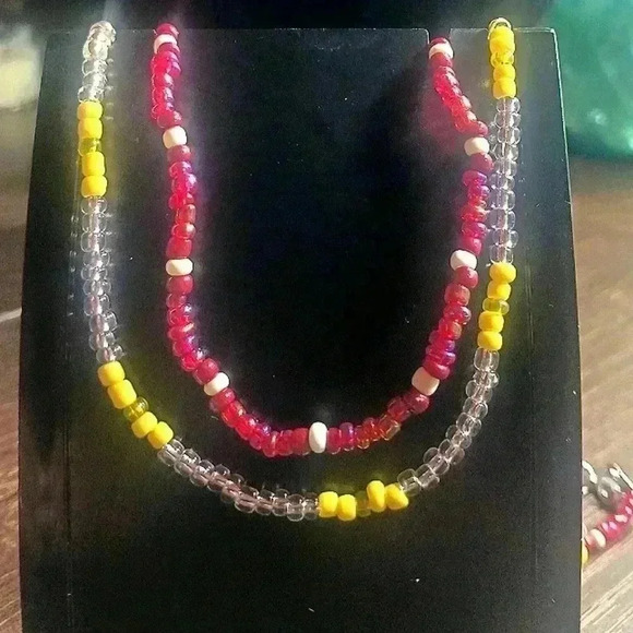 Pair of beaded necklaces - Picture 2 of 10